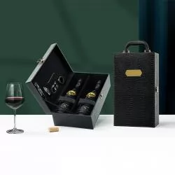 Kit Vinho 4 Peças Personalizado 